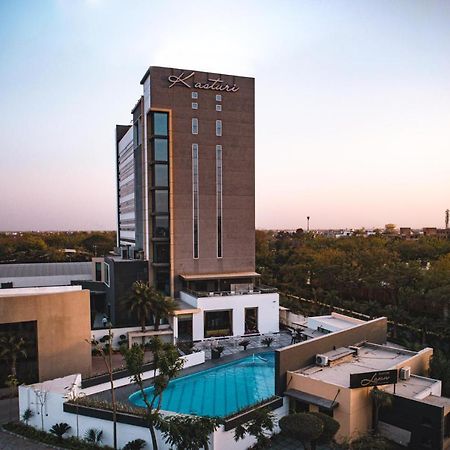 Hotel Kasturi Orchid Pāl Zewnętrze zdjęcie