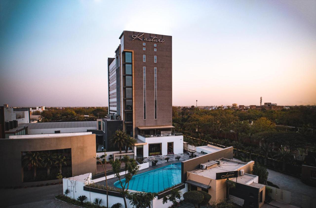 Hotel Kasturi Orchid Pāl Zewnętrze zdjęcie