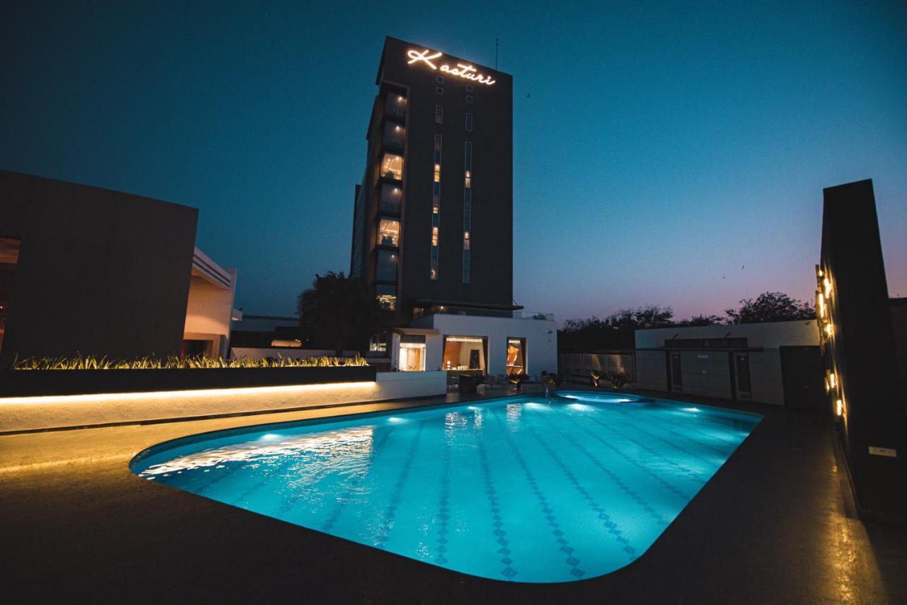 Hotel Kasturi Orchid Pāl Zewnętrze zdjęcie