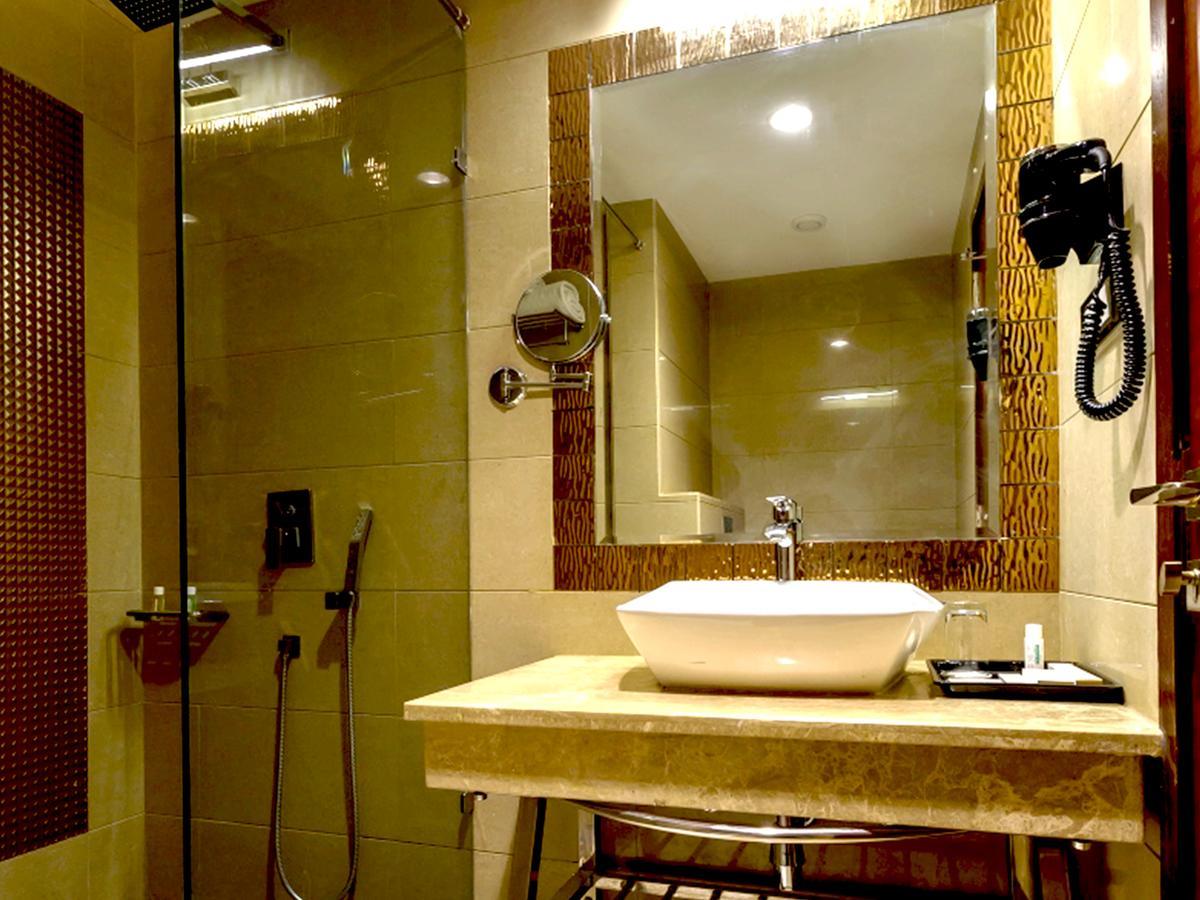 Hotel Kasturi Orchid Pāl Zewnętrze zdjęcie